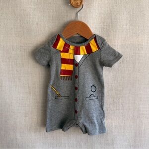 Harry Potter. Grey Baby One-Piece with Red & Yellow Scarf Graphic 12m